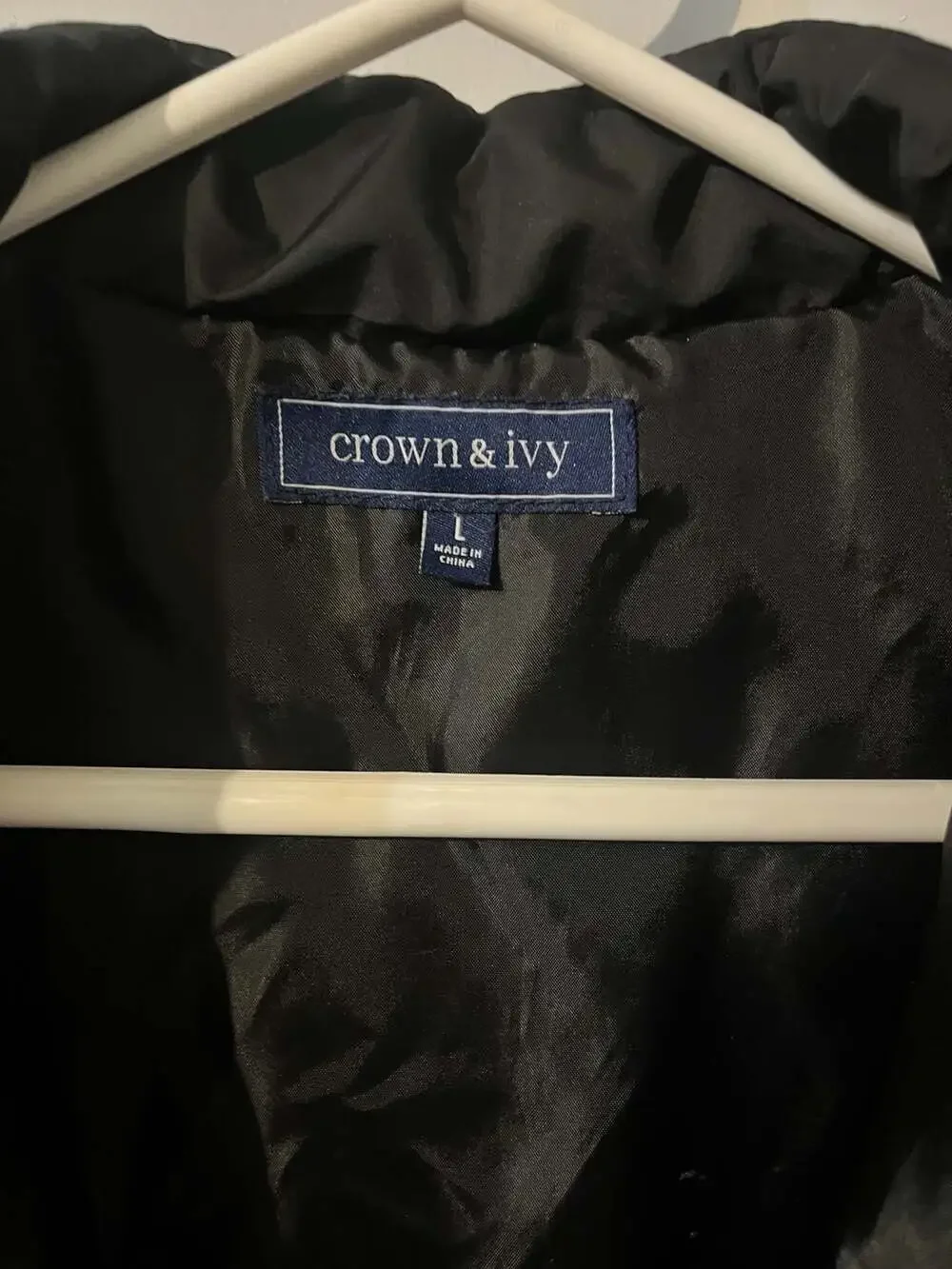 003-0062 Crown & Ivy youth  Black and Gray Colorblock Puffer Vest